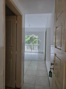 Prédio comercial e residencial de 2 andares na Av. Barão do Rio Branco