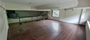 Prédio comercial e residencial de 2 andares na Av. Barão do Rio Branco