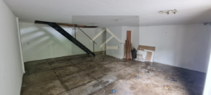 Prédio comercial e residencial de 2 andares na Av. Barão do Rio Branco