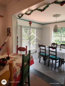 Casa Histórica medindo 5.000m²de área total, podendo ser residencial ou comercial no Centro de Petrópolis RJ