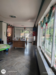 Casa Histórica medindo 5.000m²de área total, podendo ser residencial ou comercial no Centro de Petrópolis RJ