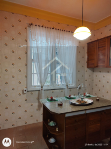 Casa Histórica medindo 5.000m²de área total, podendo ser residencial ou comercial no Centro de Petrópolis RJ