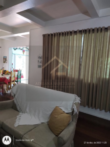 Casa Histórica medindo 5.000m²de área total, podendo ser residencial ou comercial no Centro de Petrópolis RJ