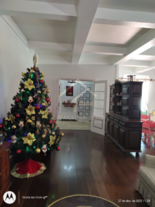 Casa Histórica medindo 5.000m²de área total, podendo ser residencial ou comercial no Centro de Petrópolis RJ