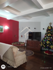 Casa Histórica medindo 5.000m²de área total, podendo ser residencial ou comercial no Centro de Petrópolis RJ