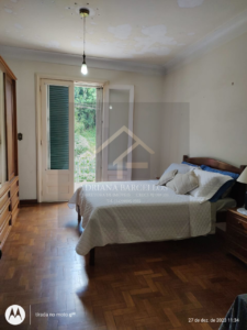 Casa Histórica medindo 5.000m²de área total, podendo ser residencial ou comercial no Centro de Petrópolis RJ