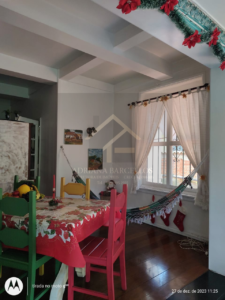 Casa Histórica medindo 5.000m²de área total, podendo ser residencial ou comercial no Centro de Petrópolis RJ