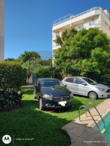 Linda casa com piscina e casa de caseiro em Corrêas