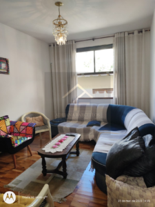 Linda casa com piscina e casa de caseiro em Corrêas
