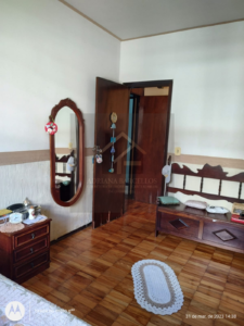 Linda casa com piscina e casa de caseiro em Corrêas