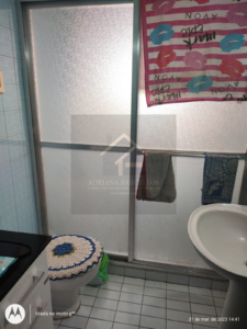 Linda casa com piscina e casa de caseiro em Corrêas