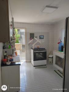 Linda casa com piscina e casa de caseiro em Corrêas