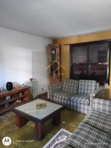Linda casa com piscina e casa de caseiro em Corrêas