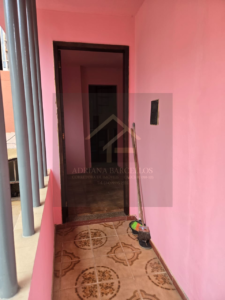 Casa em 4 pavimentos na rua 24 de Maio