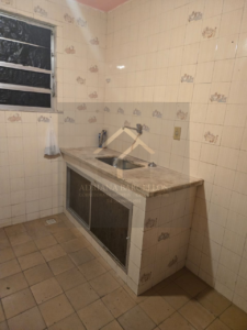 Casa em 4 pavimentos na rua 24 de Maio