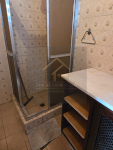 Casa em 4 pavimentos na rua 24 de Maio