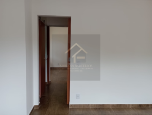 Duplex estilo casa americana na Praça Catulo Petrópolis, RJ