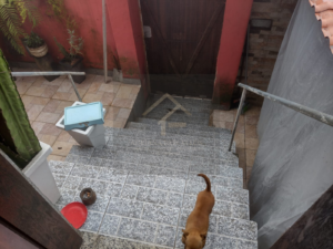 Ampla casa no bairro Alto da serra, beira de rua