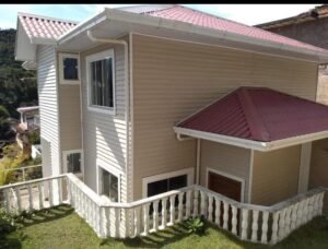 Duplex estilo casa americana na Praça Catulo Petrópolis, RJ