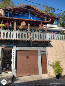 3 Lindas casas no mesmo terreno no Bairro Pedras Brancas