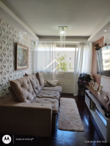 Amplo apartamento 3º andar no BNH do Chácara Flora