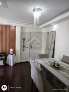Amplo apartamento 3º andar no BNH do Chácara Flora
