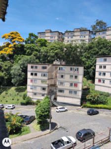Amplo apartamento 3º andar no BNH do Chácara Flora