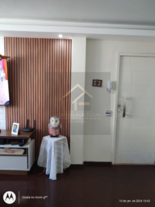 Amplo apartamento 3º andar no BNH do Chácara Flora