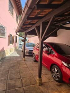 Linda casa em 2 pavimentos na Vila Militar Petrópolis, RJ