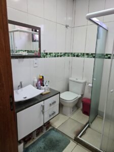 Linda casa em 2 pavimentos na Vila Militar Petrópolis, RJ