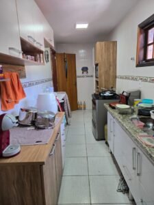 Linda casa em 2 pavimentos na Vila Militar Petrópolis, RJ