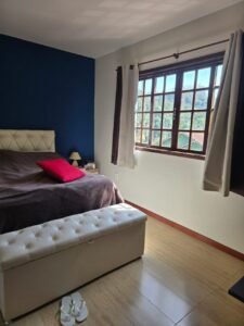 Linda casa em 2 pavimentos na Vila Militar Petrópolis, RJ