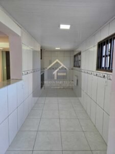 2 Casas muradas e independentes com quintal, podendo expandir, no bairro Chácara Flora, Petrópolis RJ