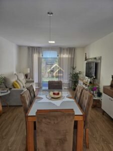 Excelente casa linear, beira de rua com 525 M² de área total em Itaipava, Petrópolis, RJ