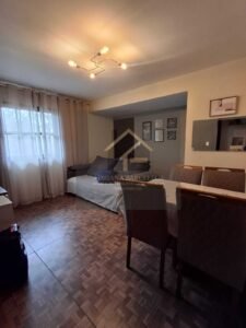 Linda Casa com amplo terraço podendo ser construído outro imóvel no Bataillard, Petrópolis, RJ