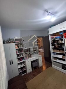 Linda Casa com amplo terraço podendo ser construído outro imóvel no Bataillard, Petrópolis, RJ