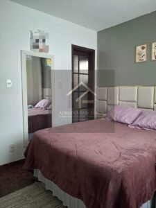 Linda Casa com amplo terraço podendo ser construído outro imóvel no Bataillard, Petrópolis, RJ