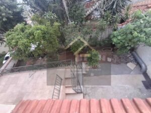 Linda Casa com amplo terraço podendo ser construído outro imóvel no Bataillard, Petrópolis, RJ