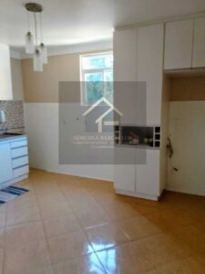 Linda casa tipo apartamento no térreo, com quintal privativo, no bairro Floresta, Petrópolis RJ
