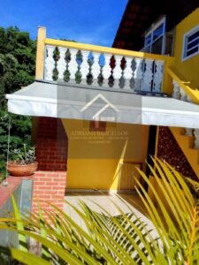 Linda casa tipo apartamento no térreo, com quintal privativo, no bairro Floresta, Petrópolis RJ