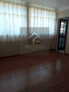 Linda casa tipo apartamento no térreo, com quintal privativo, no bairro Floresta, Petrópolis RJ