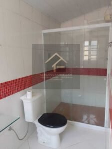 Linda casa tipo apartamento no térreo, com quintal privativo, no bairro Floresta, Petrópolis RJ