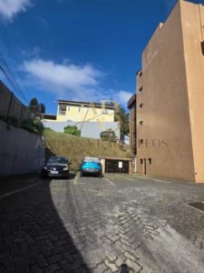 Apartamento à Venda na Rua Saldanha Marinho – Petrópolis/RJ | 87 m², 3 Quartos e Suíte