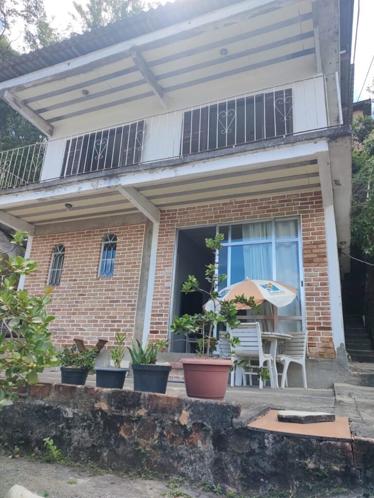 Casa à Venda no Centro Histórico de Petrópolis/RJ | Próximo ao Relógio das Flores