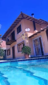 Casa à Venda em Itaipava – Petrópolis/RJ | Terreno de 900 m²