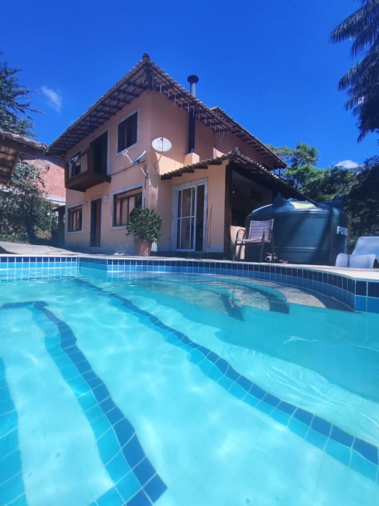 Casa à Venda em Itaipava – Petrópolis/RJ | Terreno de 900 m²