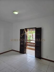 Duas Casas à Venda na Chácara Flora – Petrópolis/RJ
